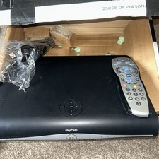 SKY+ HD TESTED 100% BOX DRX890-R 500GB WITH A SKY HD REMOTE CONTROL & POWER LEAD