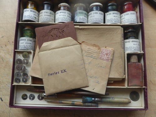 Reeves vintage stencil - vintage,