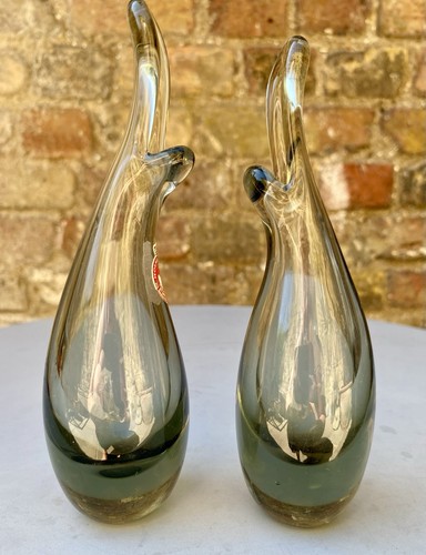 Duckling vase pair - x, by
