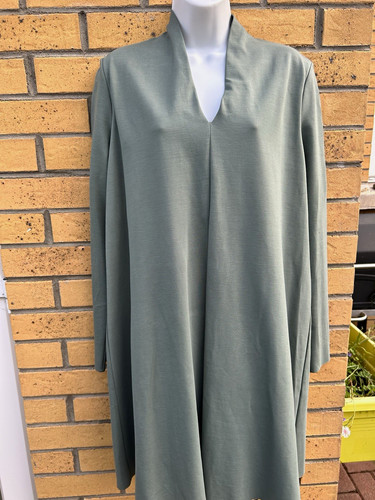 Cos green long sleeve neck - green, v-neck