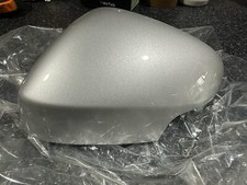 VOLVO V40 Hatchback Front Left