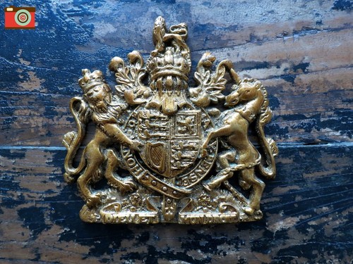 Royal coat arms - royal,