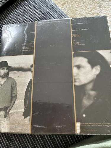 The joshua tree singles fan - u2,