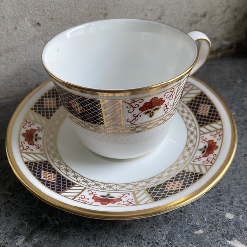Royal crown derby - crown,