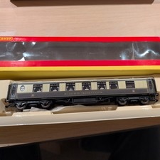 Hornby R4146 Lighted Pullman