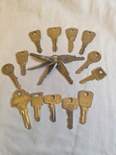 18 Vintage Keys Various Types