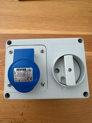 Gewiss gw66004 amp 240 volt - 240,