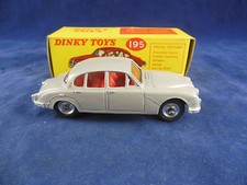 Dinky toys 195 Jaguar 3.4