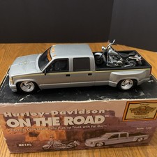 Harley Davidson "On the Road"