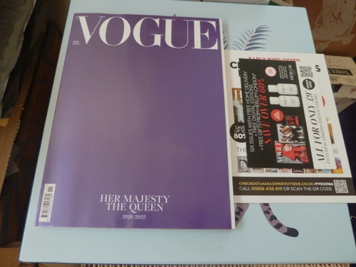 Magazine vogue mag issue - magazine,