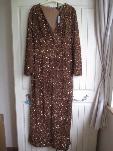 Bnwt boohoo petite velvet - bnwt,