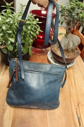 Vtg fossil blue real leather - fossil,