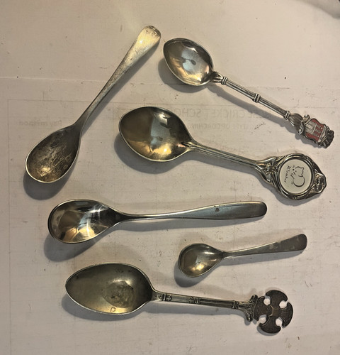 Collectible vintage spoons - 6,