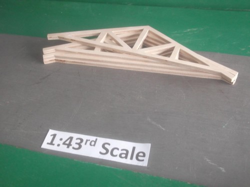 Wooden model truck load - model,