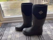 Muck Boots size 9
