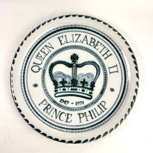 Vintage rye pottery queen - vintage,