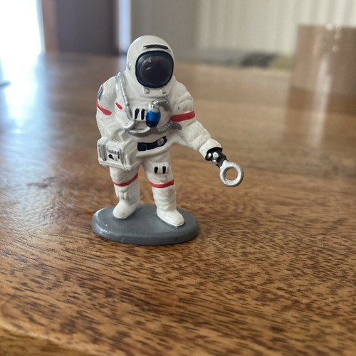 Nasa astronaut inch from - astronaut,