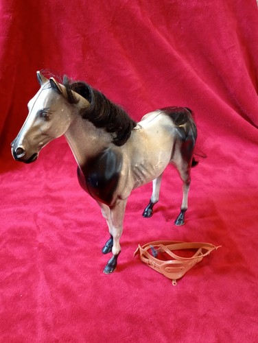 Vintage sindy dolls - dolls, grey