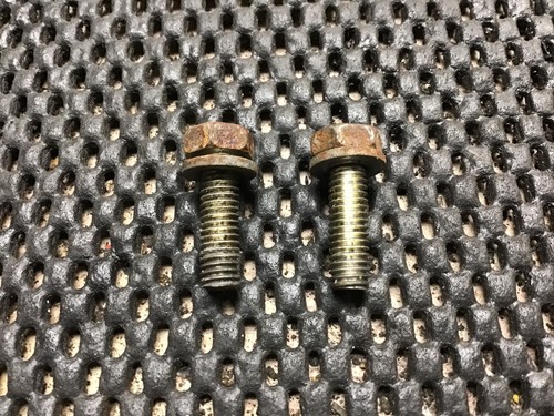 Yamaha fzr1000r coil mounting - yamaha,