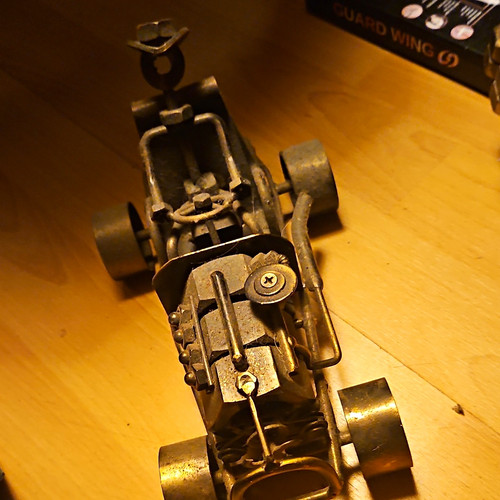 Analogue slot car chassis - slot,