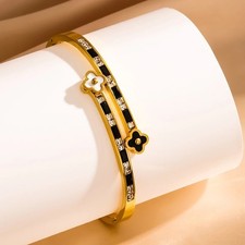 Four-Leaf Flower Shell Open