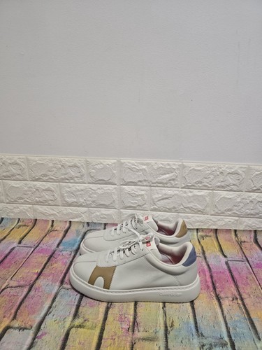Camper twins lifestyle - twins,
