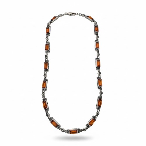 Vintage style necklace ornate