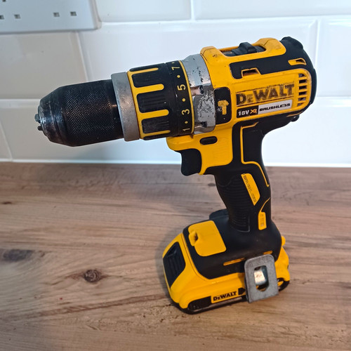 Dewalt dcd795 18v brushless - xr,