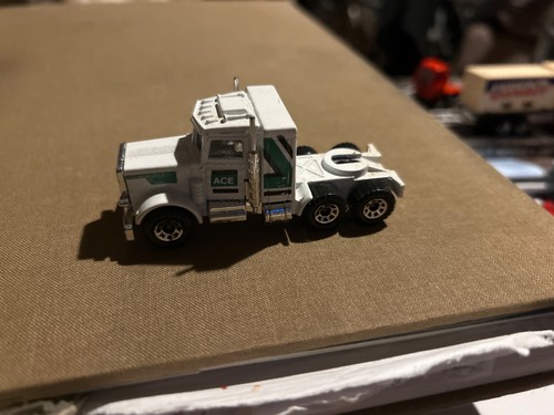 Matchbox superfast peterbilt - matchbox,