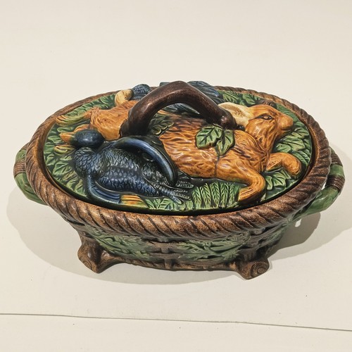 Majolica game pie estate - majolica,