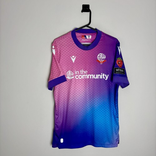 Bolton wanderers football - bolton,
