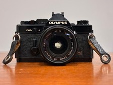 Olympus black 35mm - 35mm, slr