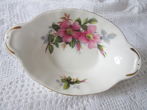 Vintage royal albert earred - vintage,