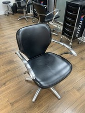 REM Salon Chairs X4 And Wash Basin X1