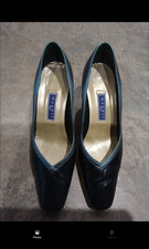 MAGRIT LADIES LEATHER SHOES SIZE 38 (5) worn once for a wedding