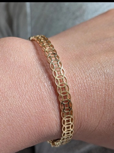 Solid genuine 18ct yellow - genuine,