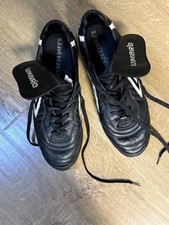  UMBRO SPECIALI ASTRO TURF FOOTBALL BOOTS BLACK LEATHER MENS UK 12 