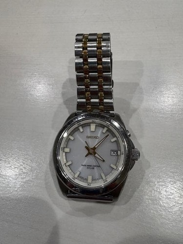Seiko solar watch - watch, 7b22-0al0