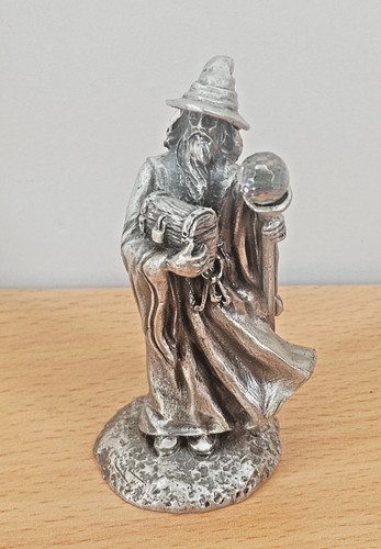 Tudor mint myth magic - myth, ex04