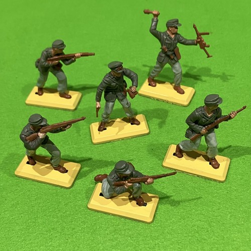 Britains deetail set - britains, of