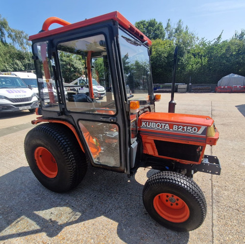 Kubota b2150 compact tractor - compact,