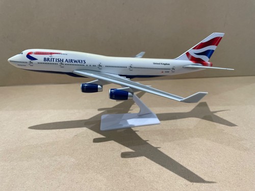 British airways boeing 747 - airways,