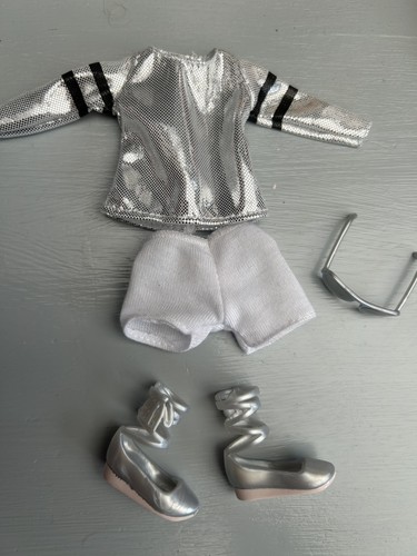Super funky sindy doll style - super,