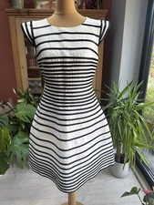 Exquisite HALSTON HERITAGE Ivory Black Ribbon Stripe Fit Flare Mini DRESS 2 UK 6