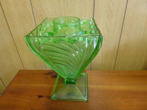 Vintage thick green glass art - thick,