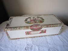 Decorative Vintage Hermanos