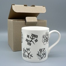 ERIC RAVILIOUS RARE BONE CHINA MUG ENGRAVINGS ALPHABET LETTER MONOTYPE TOWNER A1