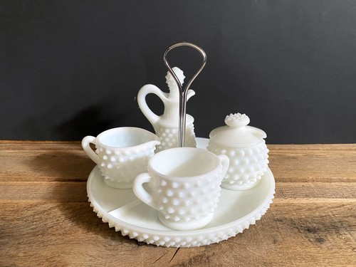 Piece early fenton hobnail - 7,