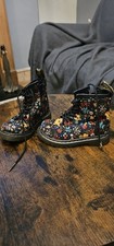 Dr Martens Delaney Floral