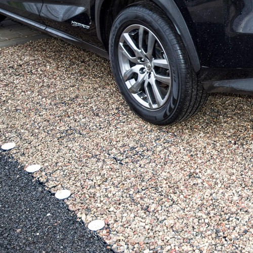 White bay marking delineators - white,